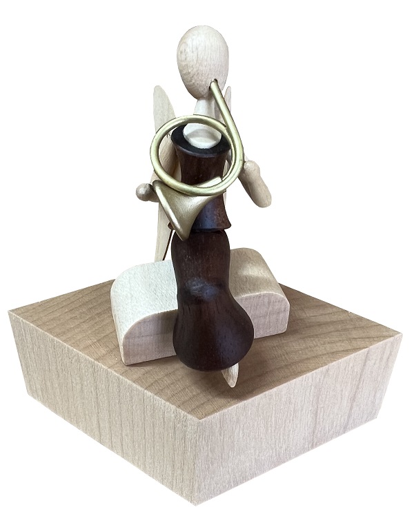 Engel mit Horn sitzd. aus Makassar 7cm