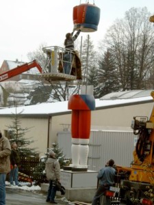 Weltgrößter Nussknacker - 2004 Gahlenz - Aufbau