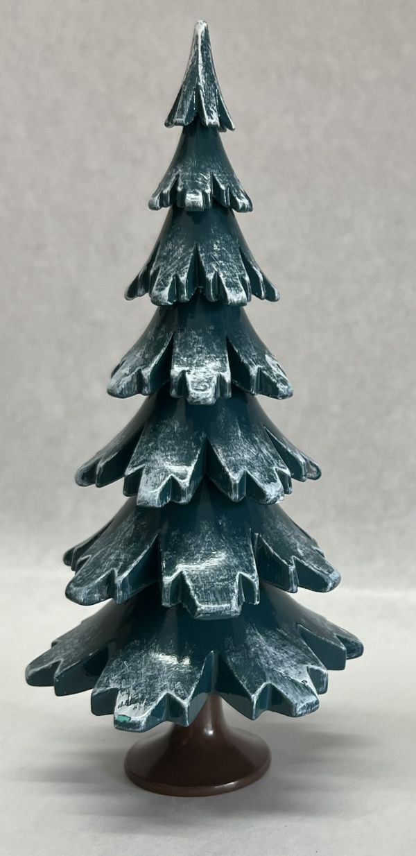 Baum grün-weiß lackiert, 19cm